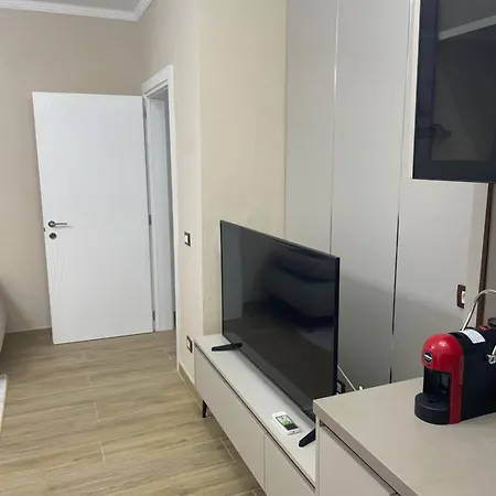 Apartment Living *
